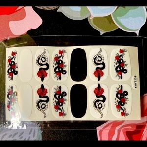 5 for $20 Nail Wraps: Snake & Roses